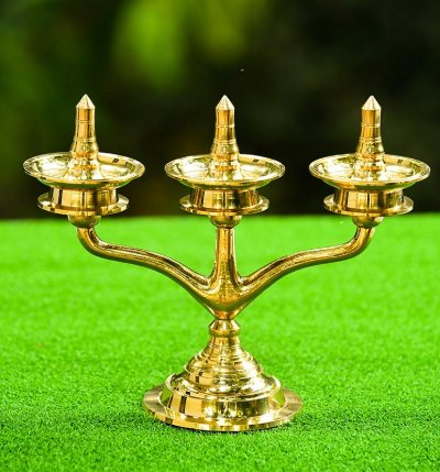 Kavara vilakkku, three branch brass oil lamp table top stand