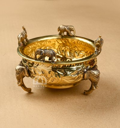 Elephant Brass Uruli – Inch Decorative Uruli for Floating Flowers & Home Decor