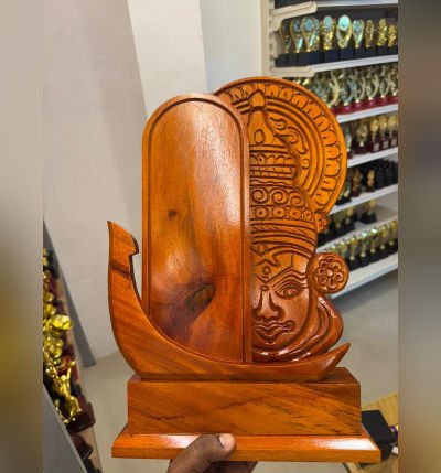 Premium Mahogany Wood Kathakali Memento – 40 cm Handcrafted Half-Face Wooden Sculpture | Kerala Cultural Decor & Award Gift by Mannar Craft