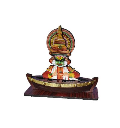 Handcrafted Wooden Vanchi with Shoulder Kathakali Face – Traditional Kerala Boat Decor & Cultural Gift – Mannar Craft