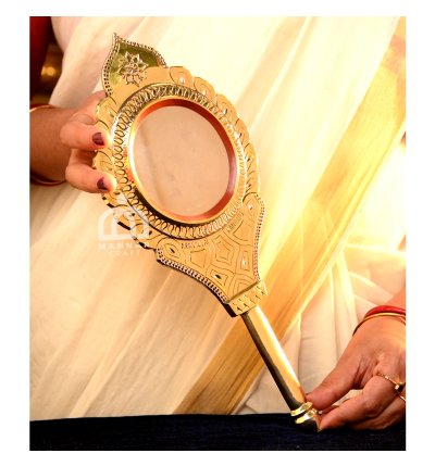 Aranmula Vaalkannadi – Authentic Handmade Metal Mirror (3.5 Inch Mirror Diameter) | Traditional Kerala Handicraft