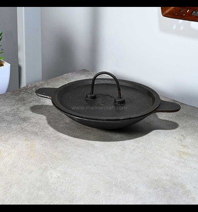 Cast Iron AppaChatti with Lid / Appam pan / Appam Patra / Kallu (Pre Seasoned, Standard Size)