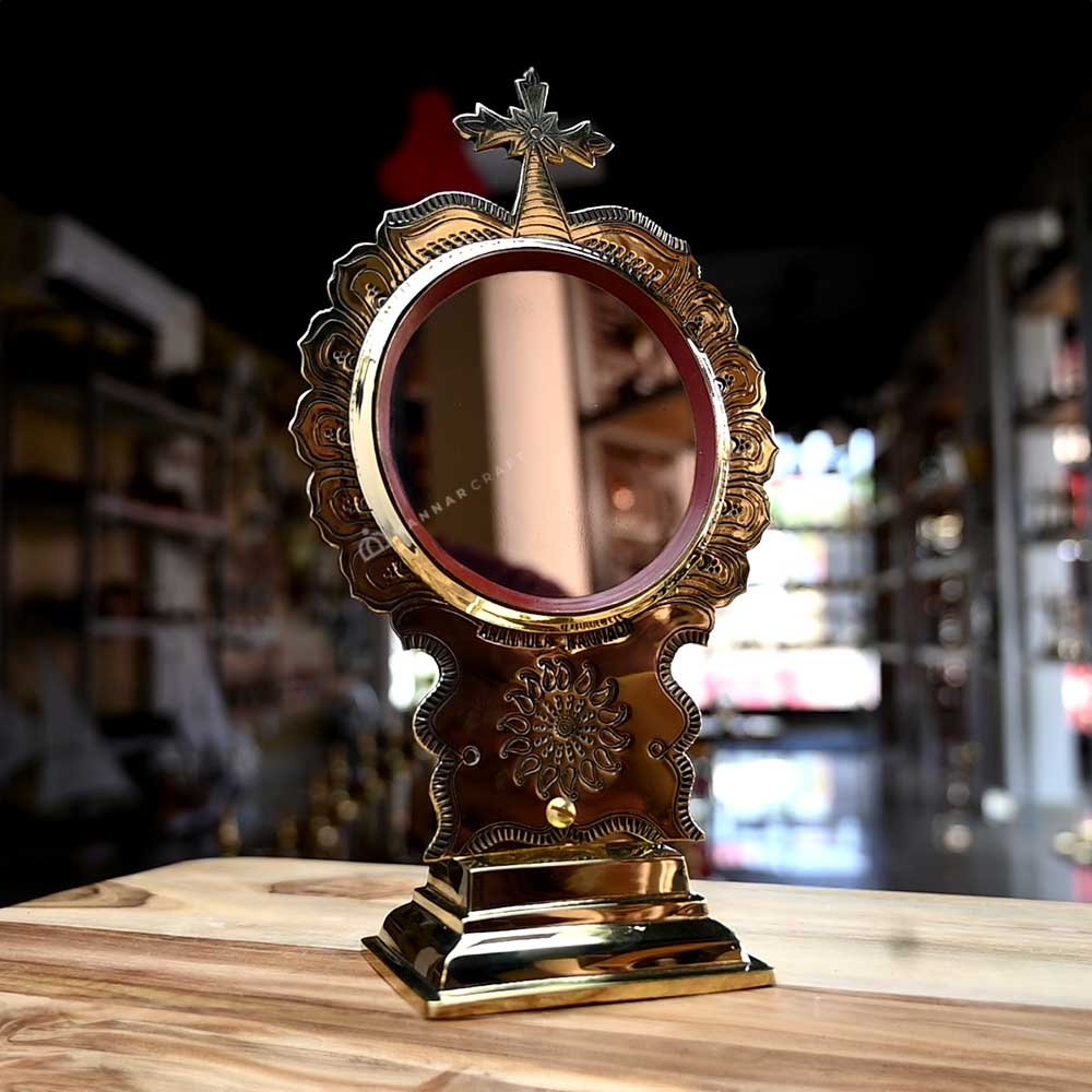 Aranmula Kannadi Kurishu Model – 4 Inch Authentic Handmade Metal Mirror