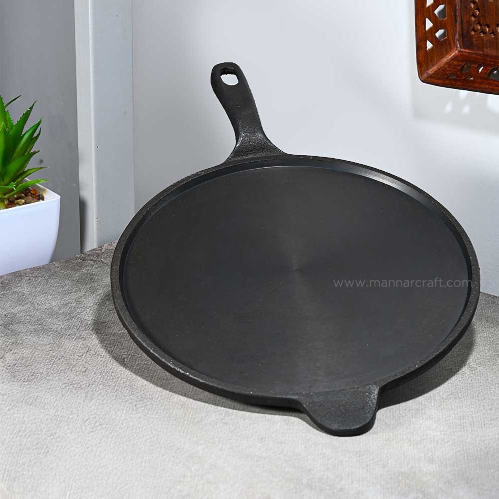 Pre-Seasoned Cast Iron Roti Tawa – Double Handle with Fine Finish & Raised Edge