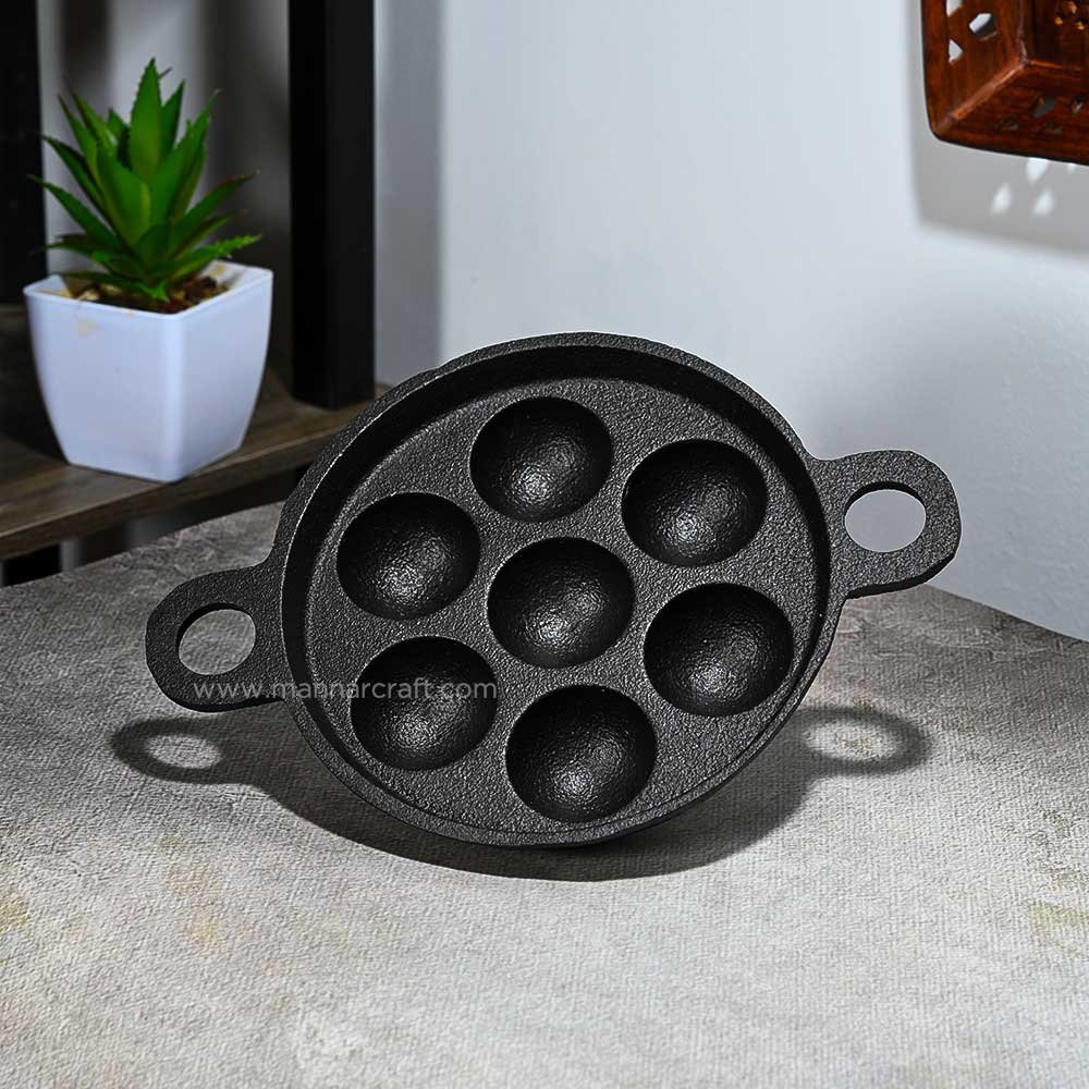 Pre-Seasoned Cast Iron Paniyaram Pan – 7 Mould Appam Patra | Smooth Finish Traditional Cookware