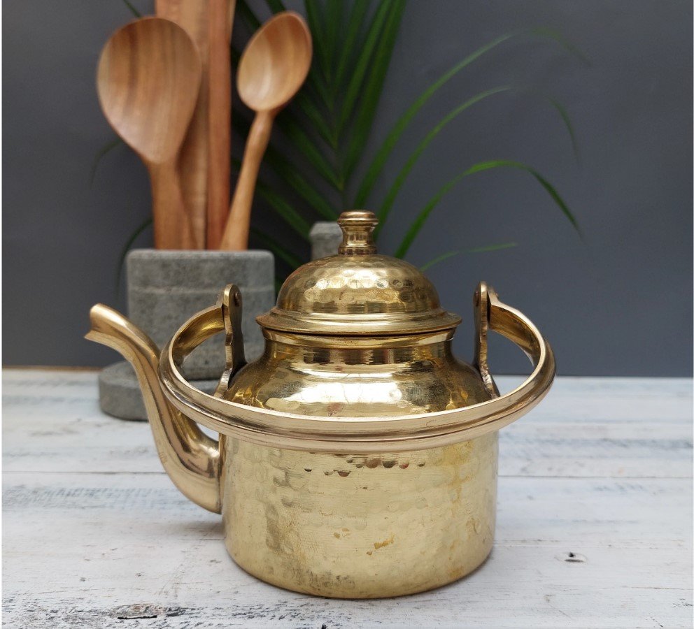 Mannar Craft Brass Kettle/Tea Pot –Traditional Handmade Teapot for Elegant Brewing