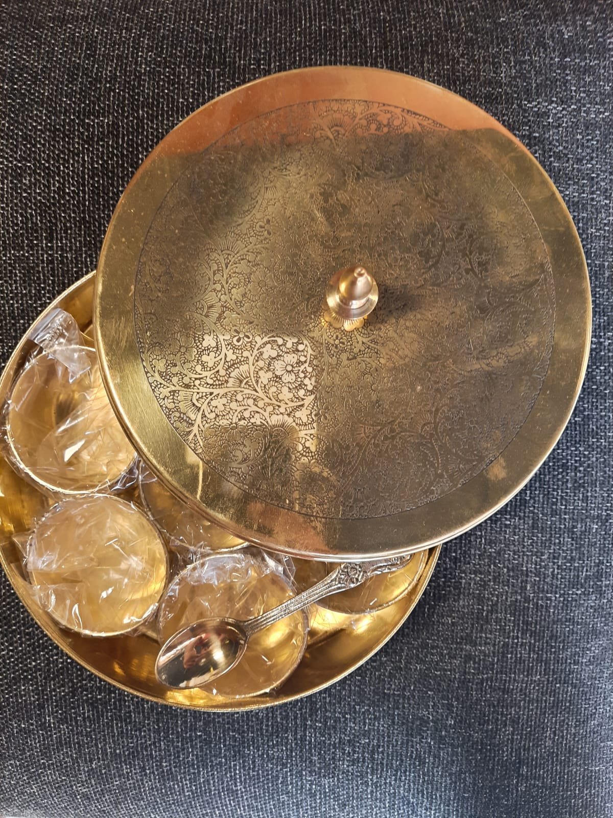 Mannar Craft Brass Heavy Masala Box – Handcrafted with Embossed Lid (7.25 Inch)