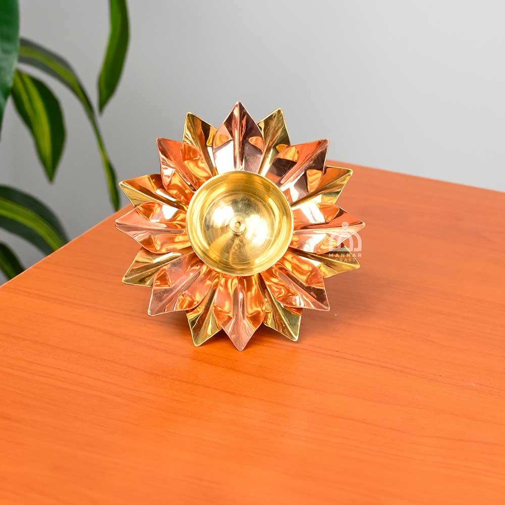 Brass Lotus Shape Akhand Diya in a Window Gift Box – Kamal Patta Oil Lamp/Deepak