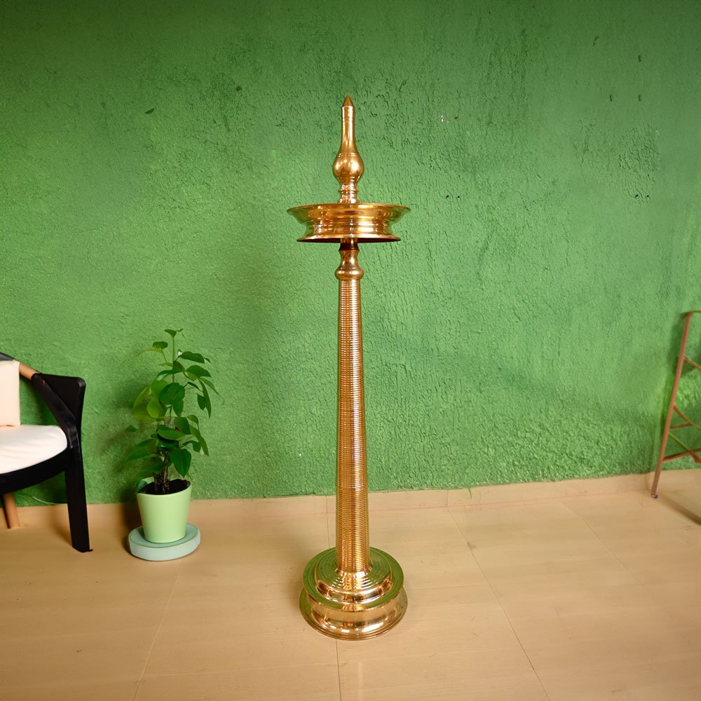 Nilavilakku – Kerala Brass Oil Lamp (AKP Model) | Traditional Handcrafted Brass Vilakku