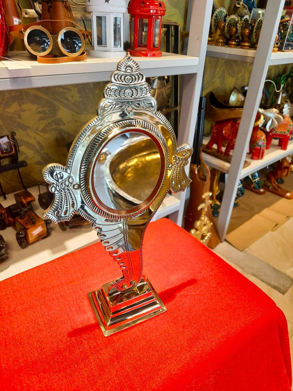 Aranmula kannadi, shank peedom model (metal mirror) 4 inch