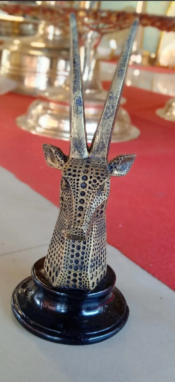 DEER HEAD ANTIQUE SHOWPIECE