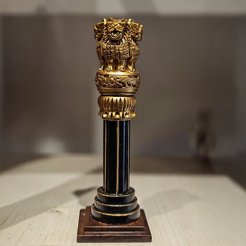 Wooden Ashoka Stambh Statue – Elegant Pillar Decor for Office & Home