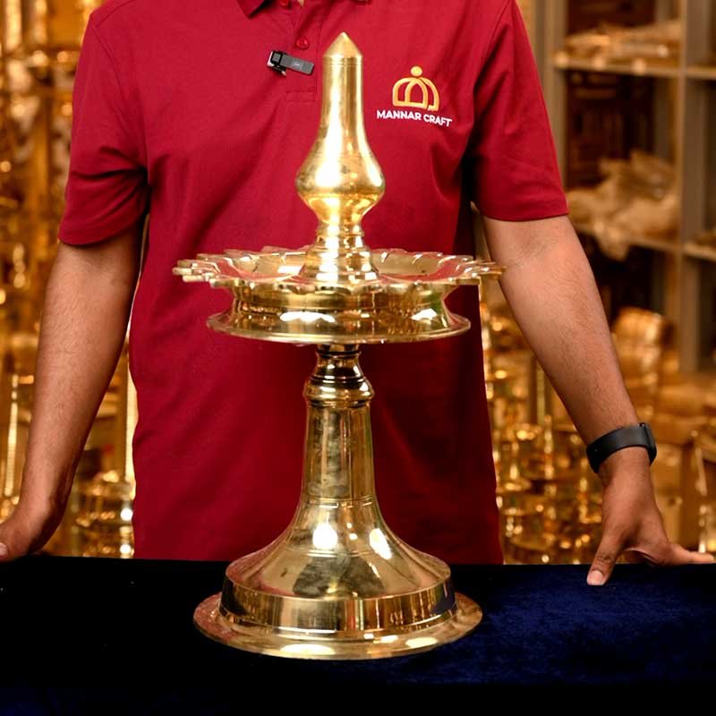 Brass Bhadradeepam Nilavilakku –  Traditional Temple Oil Lamp