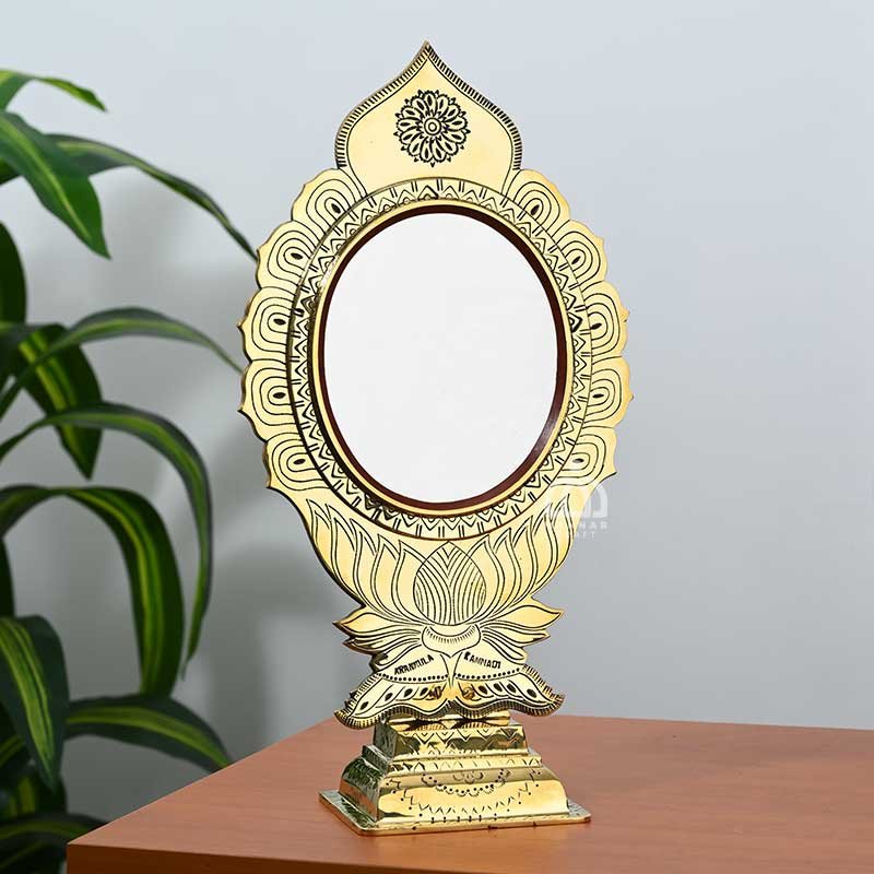 Aranmula Kannadi – Floral Design Frame with Stand | Handcrafted Kerala Metal Mirror – 6 Inch