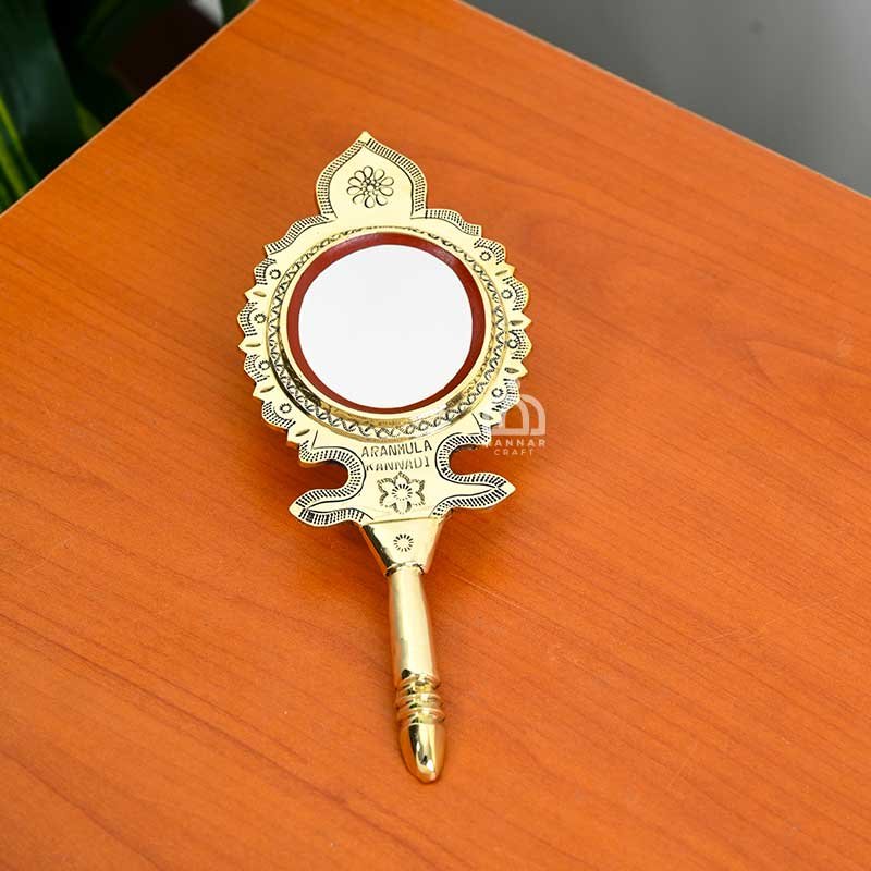 Aranmula Vaalkannadi – Authentic Handmade Metal Mirror (2.5 Inch Mirror Dia)