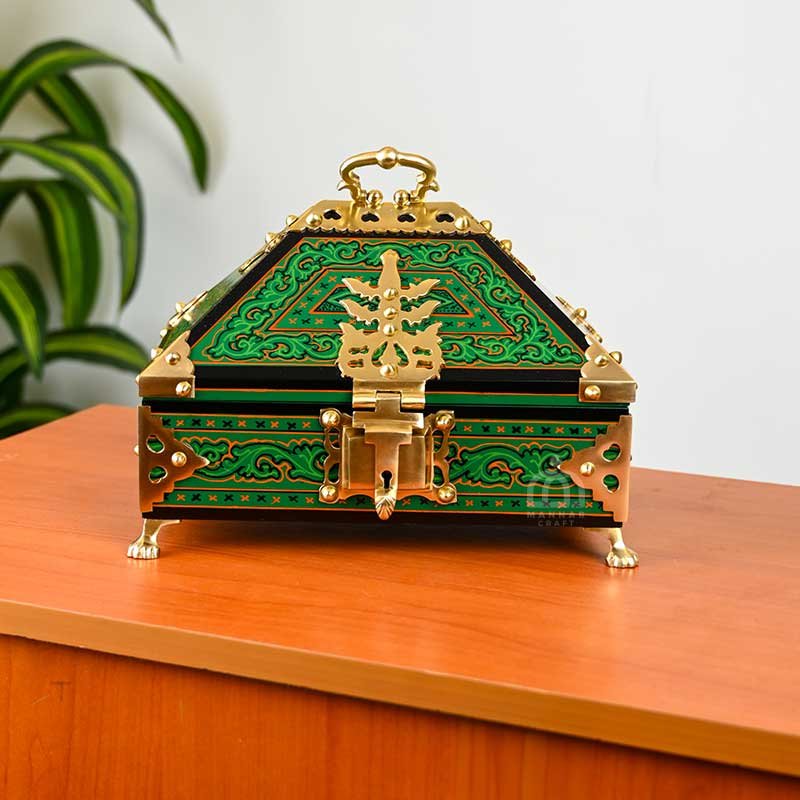 Nettoor Petti – Mahogany Amadapetti | Traditional Kerala Jewel Box