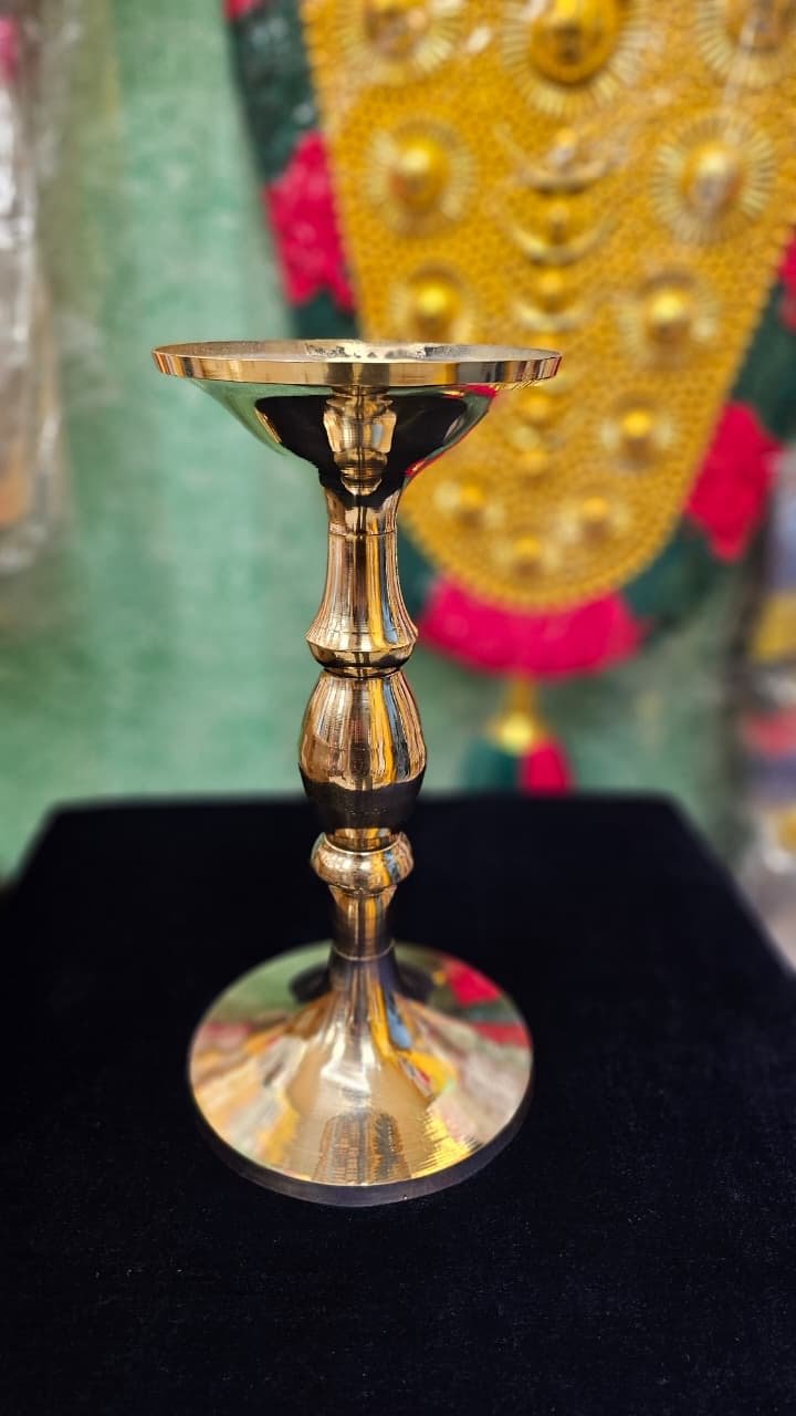 Brass Plant Vase – Elegant Traditional Home Décor Accent