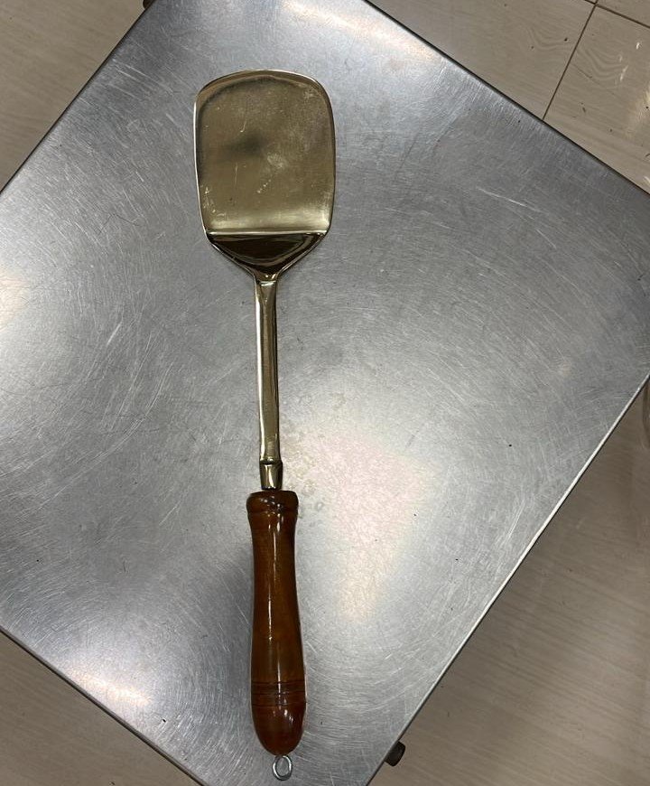 Brass Dosa Palta – Traditional Heavy Dosa Spatula