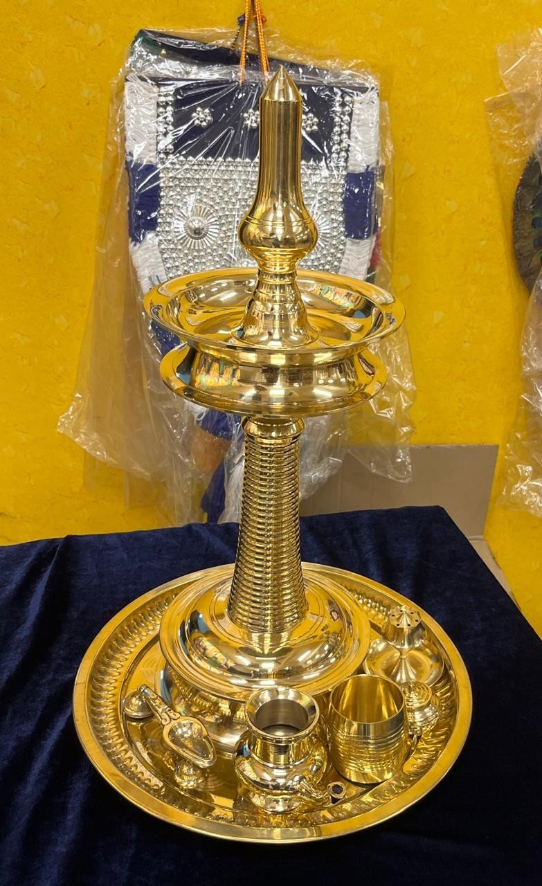 Amma Vilakku Set – Traditional Brass 20 Pooja Lamp 