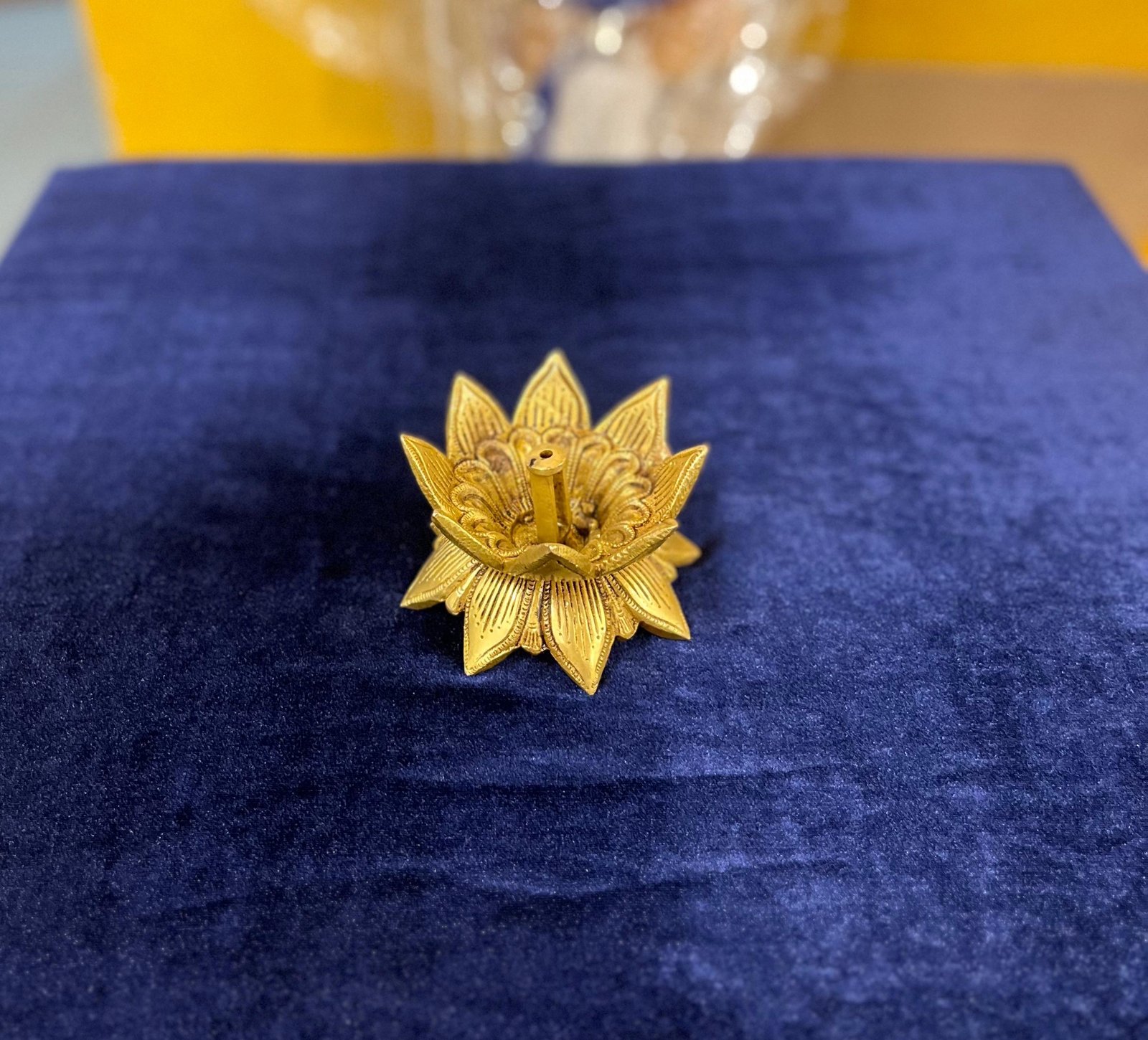 Brass Lotus Spiritual Decor Holder – Elegant Puja & Home Accent
