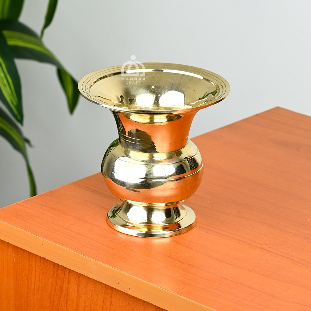 Brass Spittoon – Traditional Handmade Brass Utility