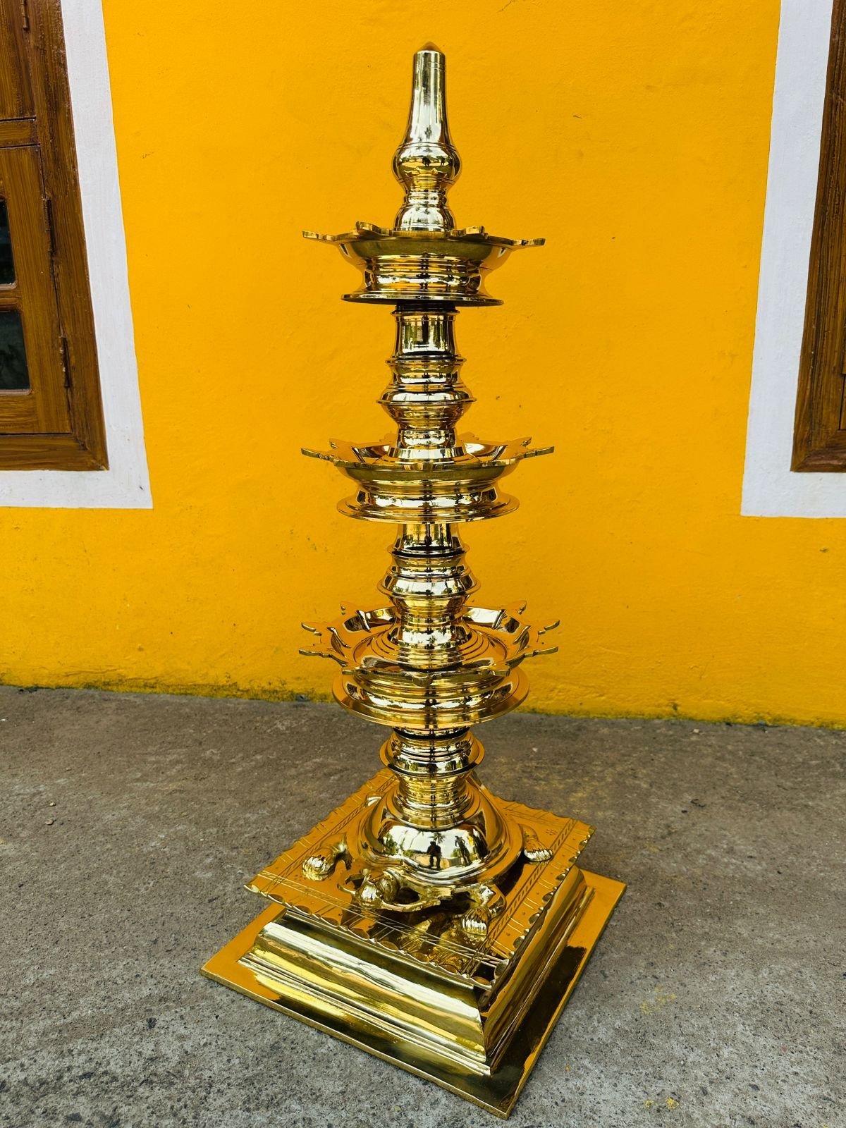 Kerala Traditional Deepasthambham with Square Base | 3-Step Brass Lamp | 2.5 Feet Tall