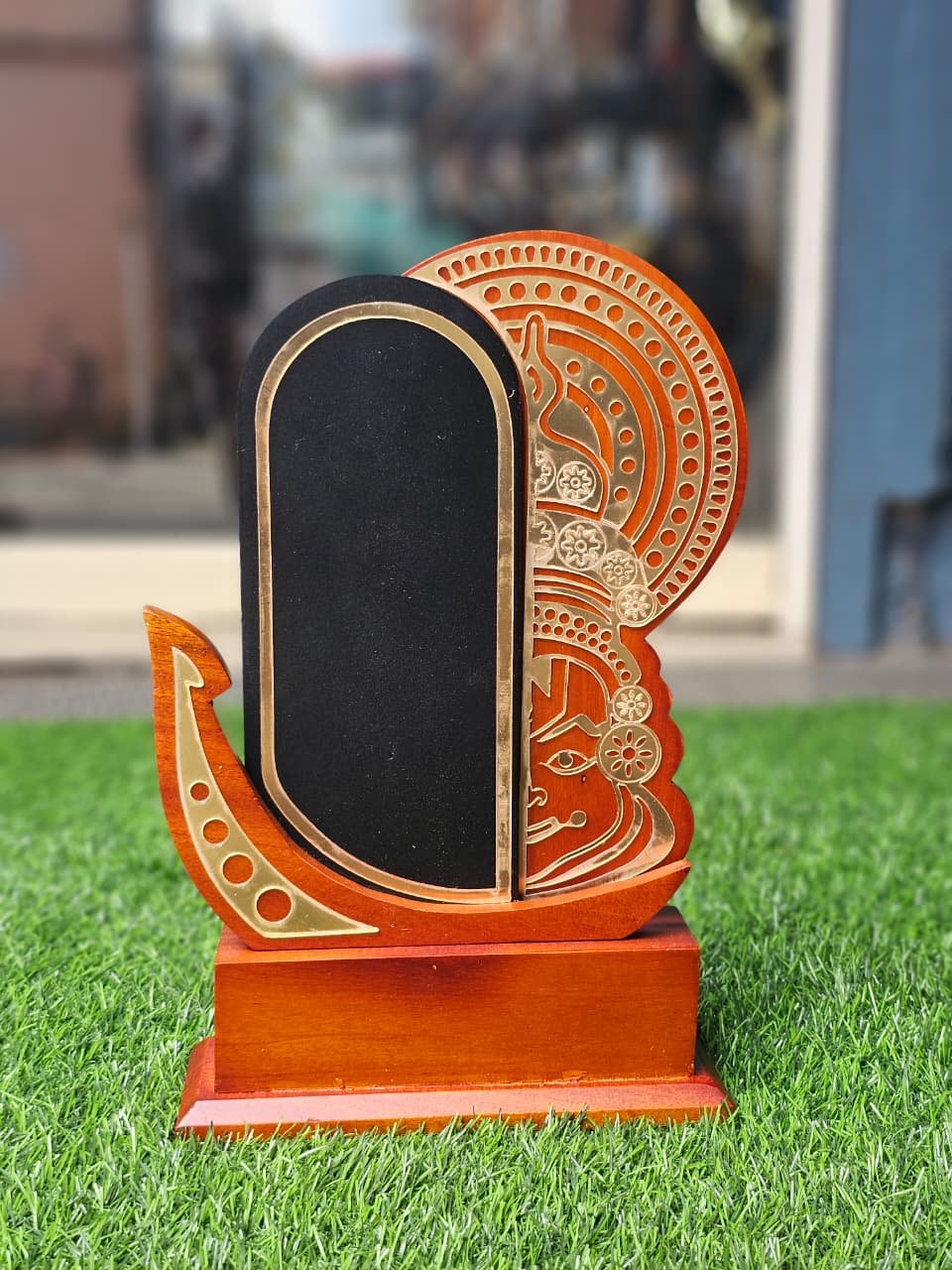 Kathakali Aura Memento – Premium Kerala Cultural Award Gift