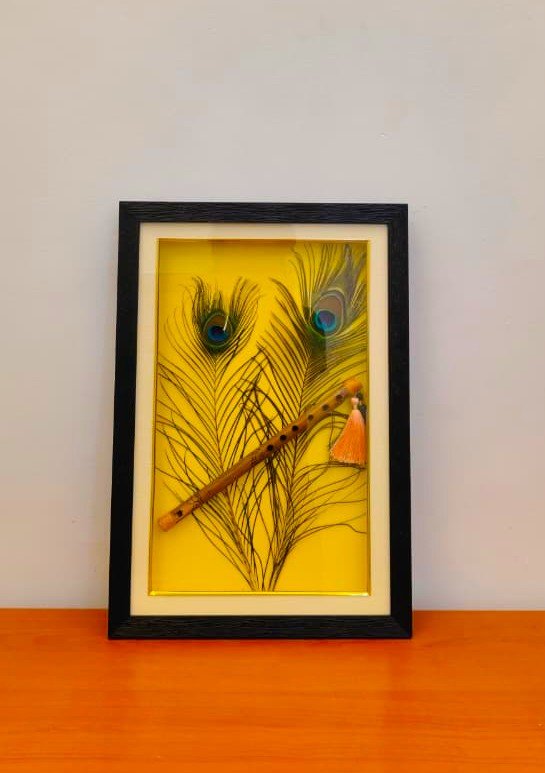 Mayilpeeli Odakuzhal Frame – Kerala Traditional Wall Decor