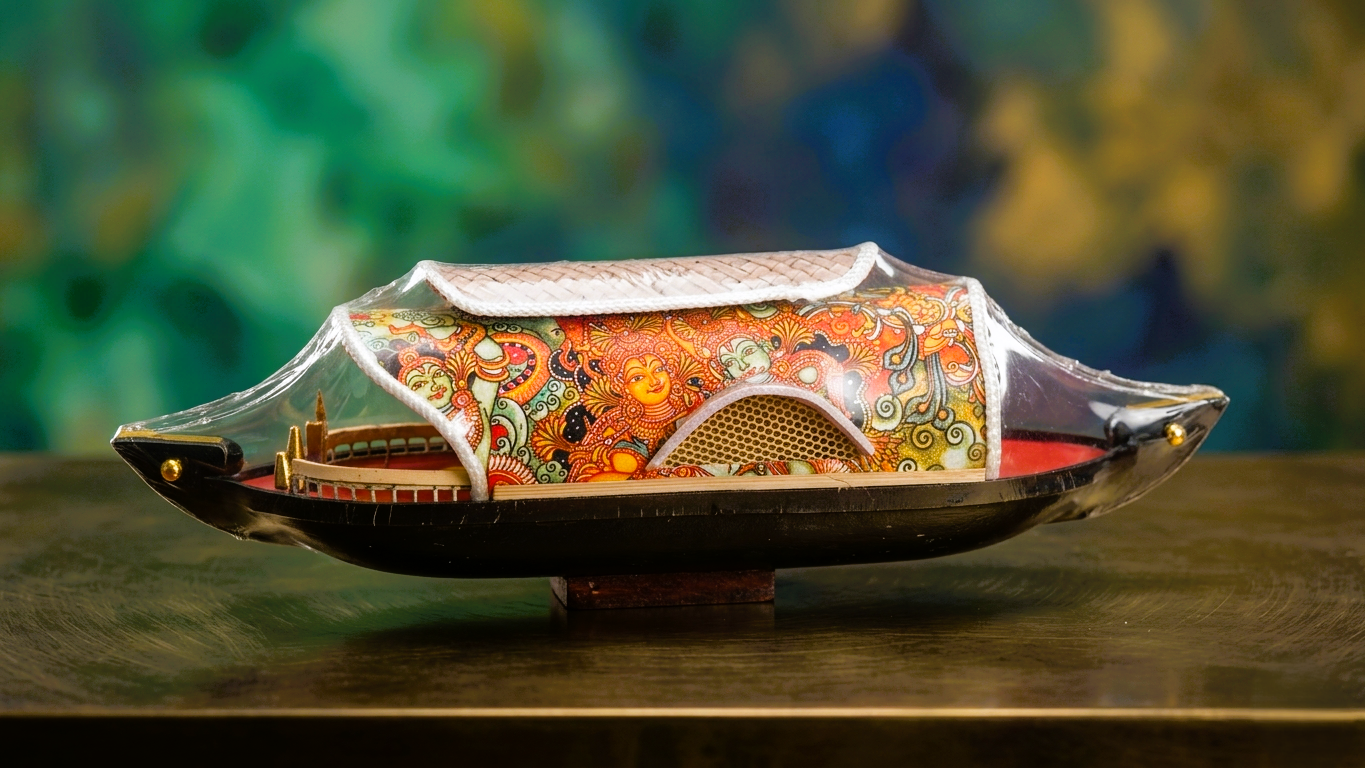 Houseboat –  Handcrafted Wooden Décor