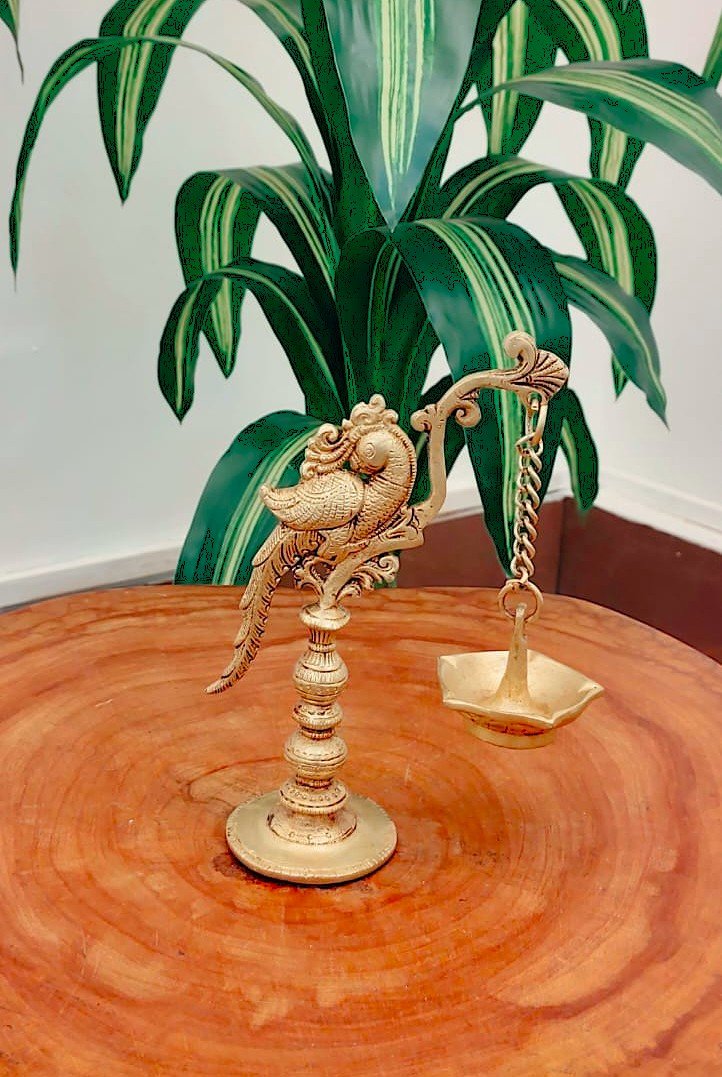 Brass Parrot Lamp – Handcrafted Traditional Decorative Lamp