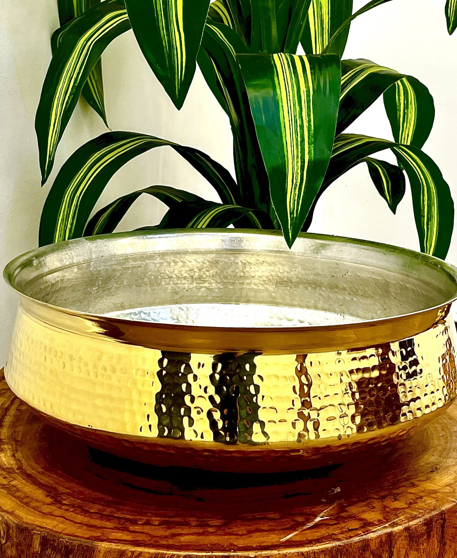 Tin Coated Brass Lagan – Traditional Handmade Cooking Vessel