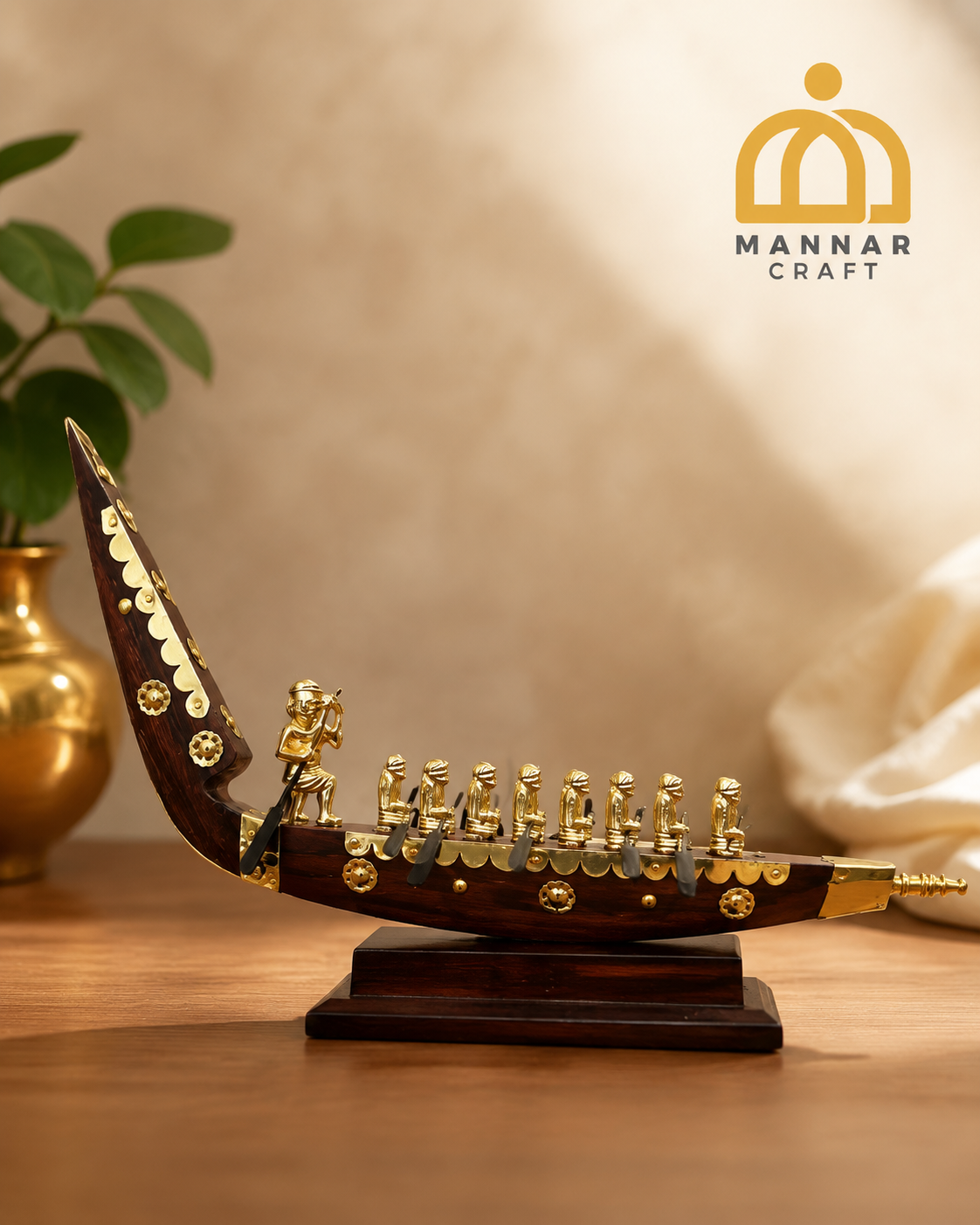 Hand-Carved Wooden Snake Boat Memento – Kerala Vallamkali Decor Showpiece for Home & Office – Traditional Gift Item by Mannar Craft