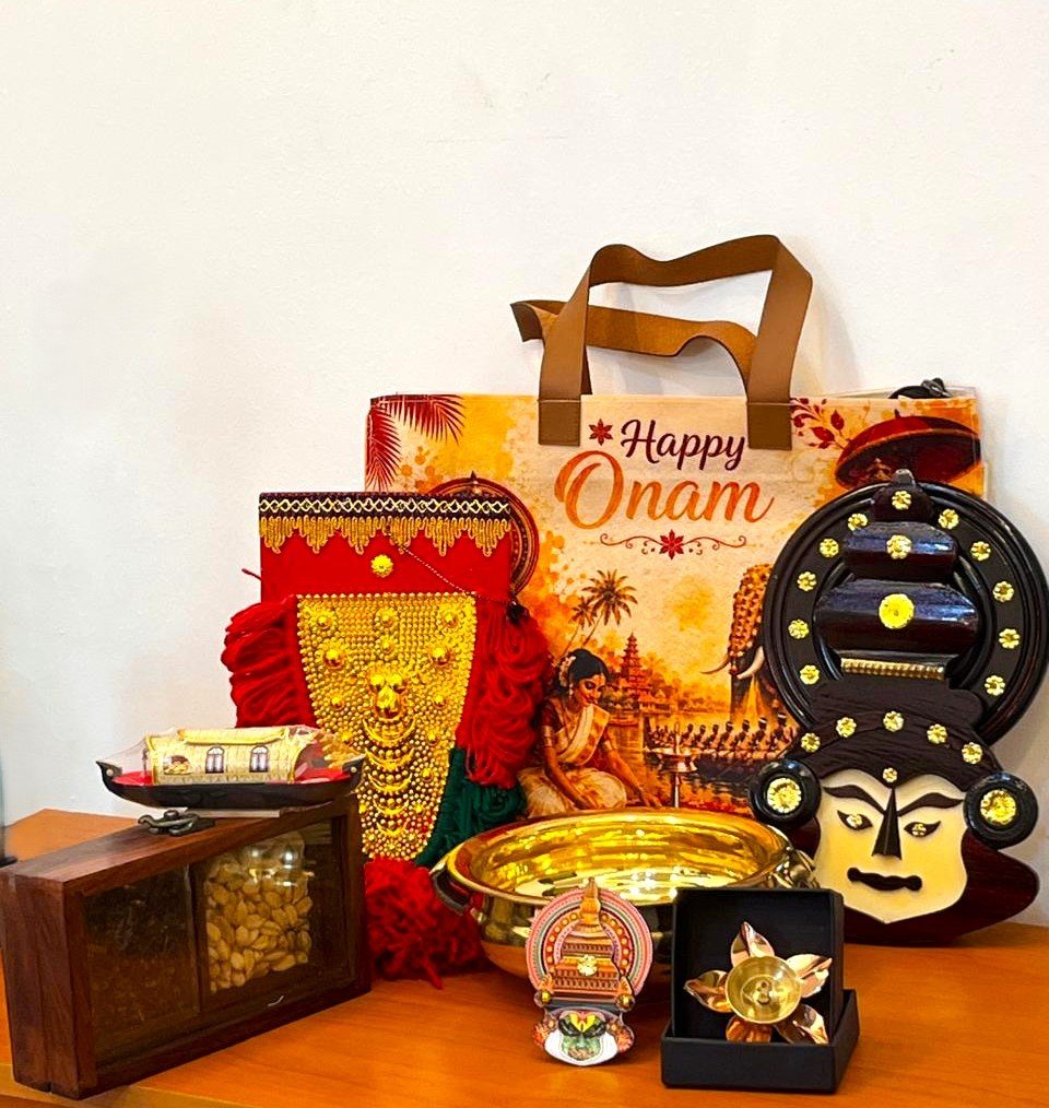 Kerala Onam Celebration Hamper | Mannar Craft