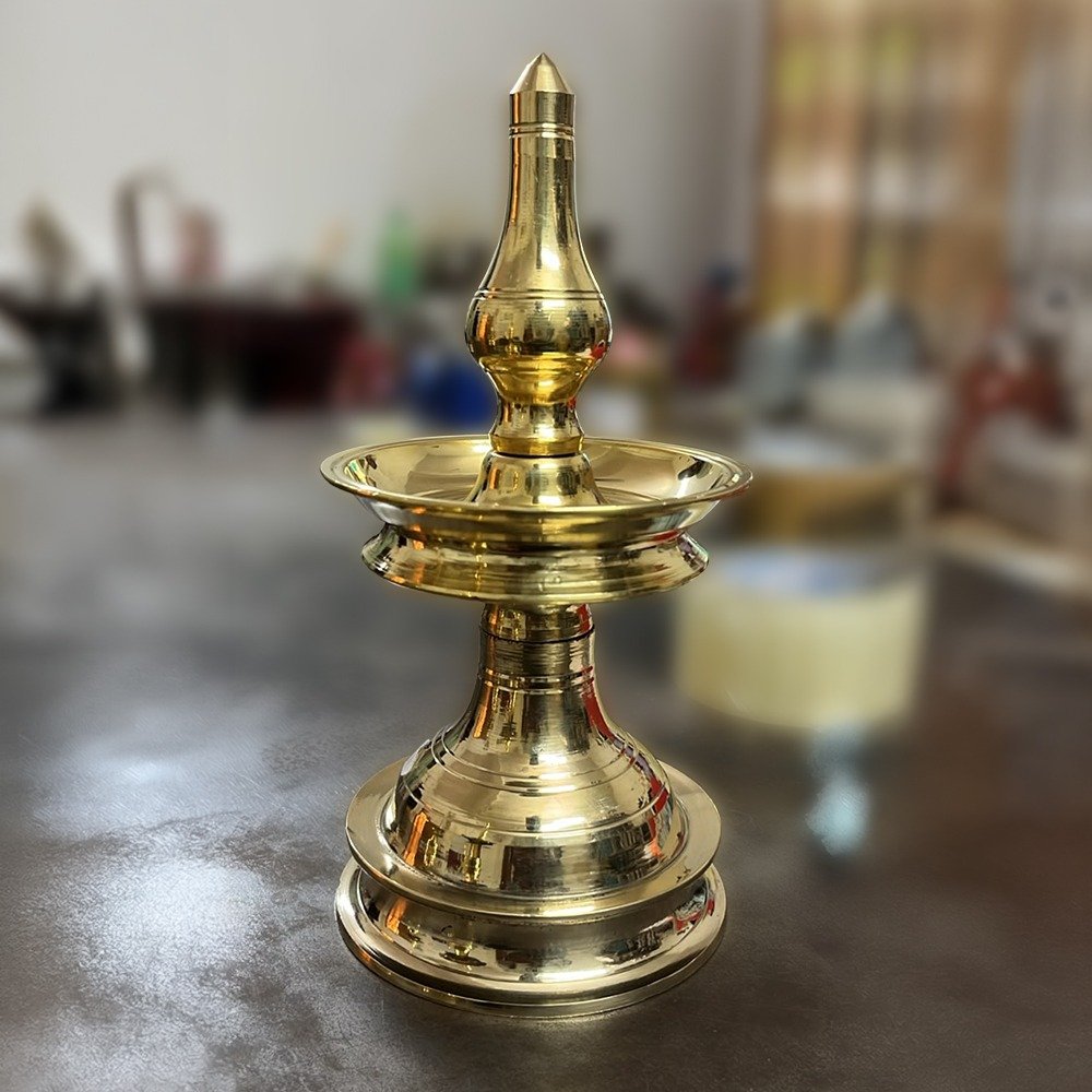 Kutti Vilakku – Traditional Oil Lamp for Pooja & Home