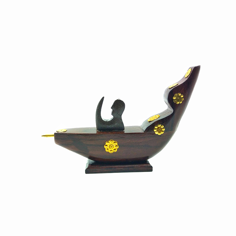 Wooden Kerala Traditional Boat Curio Miniature with 1Men Figurines 